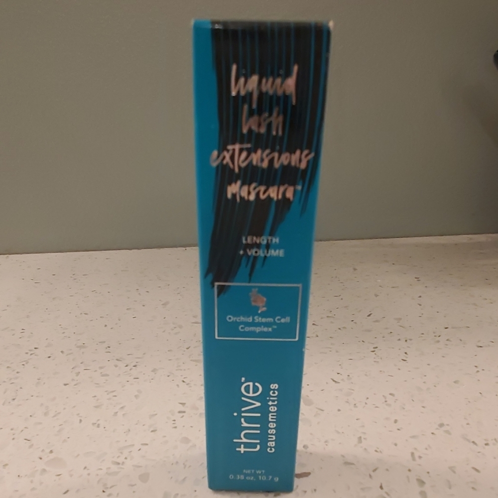 Thrive causemetics liquid lash extensions mascara